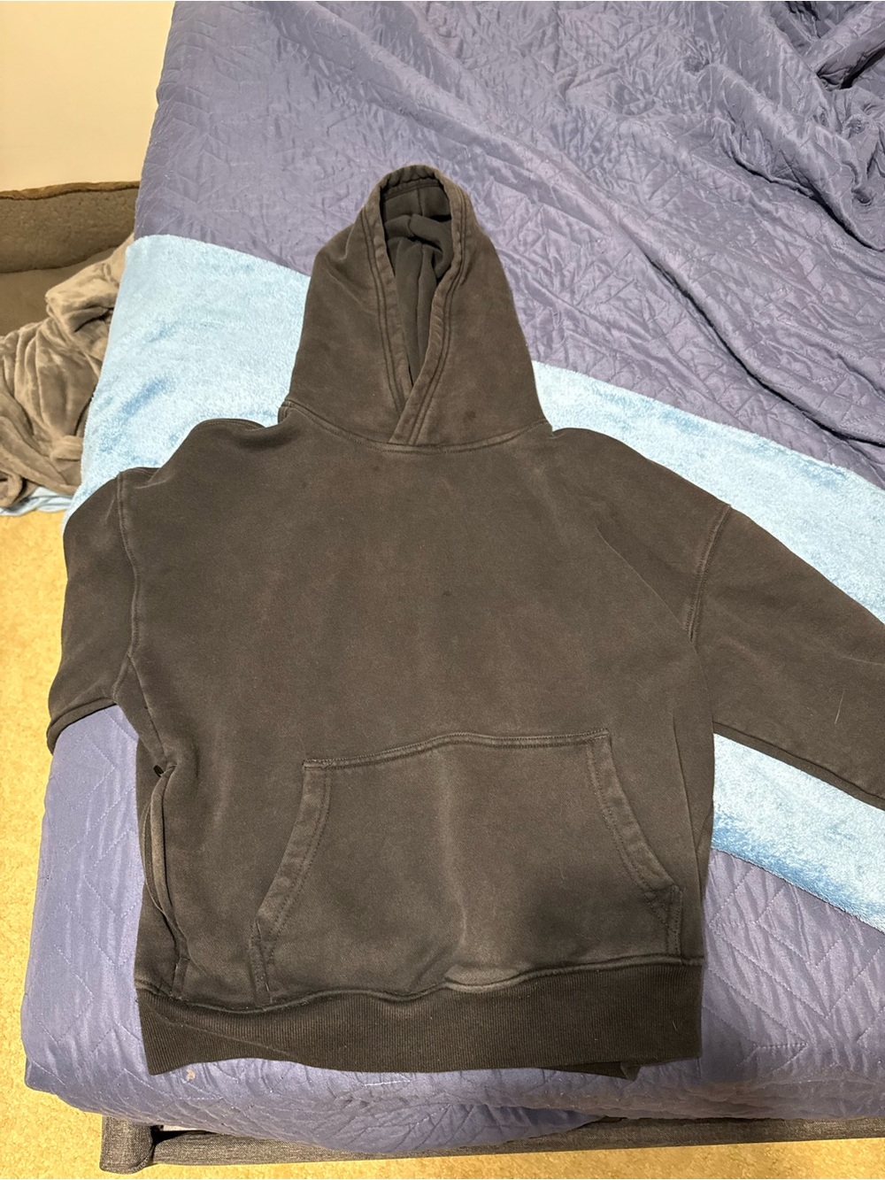 Hollister washed Black Embroidered Logo Hoodie mens xs